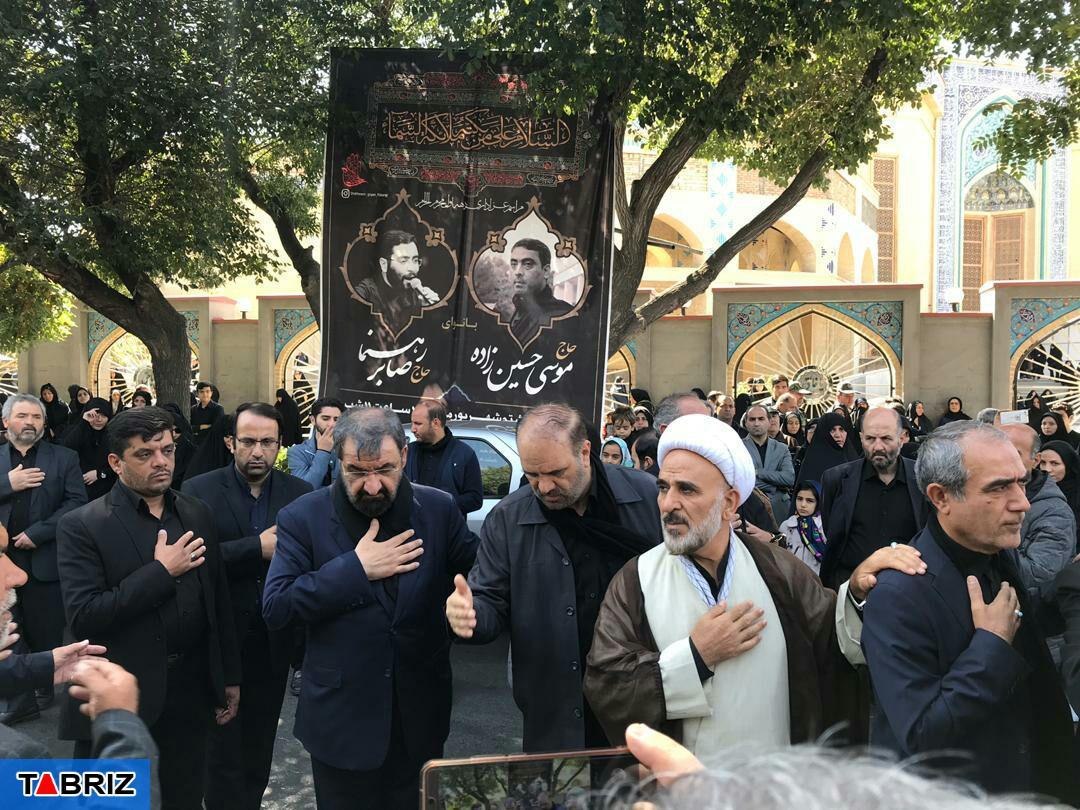 اقامه نماز ظهر عاشورا در تبریز با حضور دبیر مجمع تشخیص مصلحت نظام/تصاویر