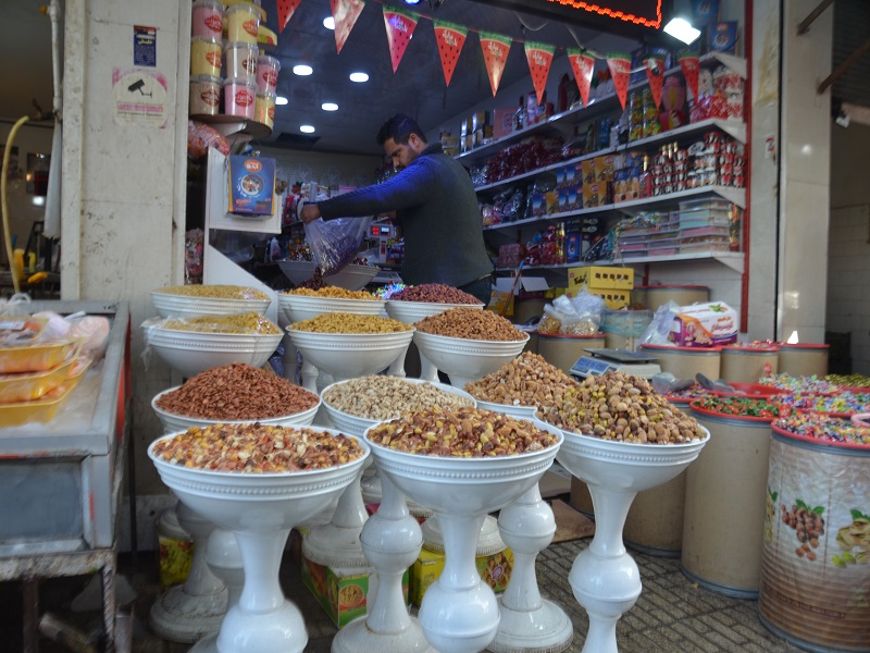 بازار شب یلدا در کرمانشاه بازار شب یلدا در کرمانشاه