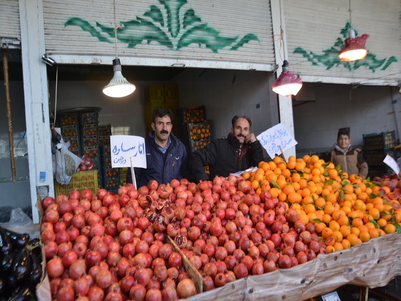 بازار شب یلدا در کرمانشاه بازار شب یلدا در کرمانشاه