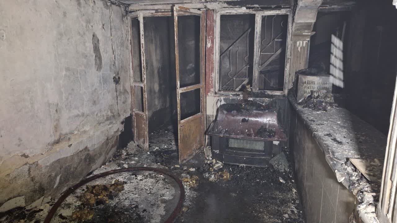 نجات پنج نفر از آتش‌سوزی منزلی مسکونی در مشهد