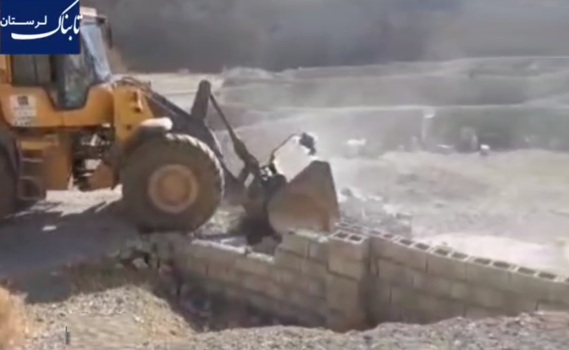 قلعوقمع مزرعه پرورش ماهی غیرمجاز در محور الیگودرز–بزنوید/ رفع آثار تجاوز در محدوده پل کاکلستان قلعوقمع مزرعه پرورش ماهی غیرمجاز در محور الیگودرز–بزنوید/ رفع آثار تجاوز در محدوده پل کاکلستان