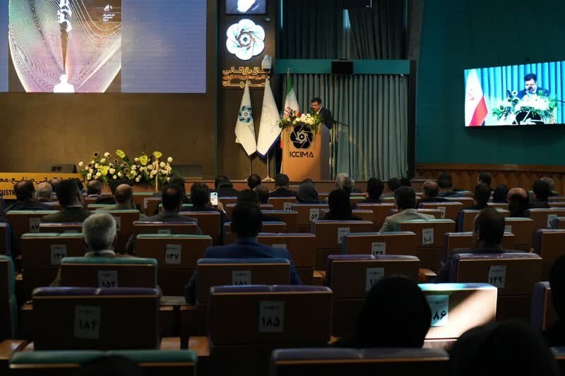 «درتیررس» خشونت؛ وکلا و قضات دادگستری نیازمند حمایتهای قانونی «درتیررس» خشونت؛ وکلا و قضات دادگستری نیازمند حمایتهای قانونی